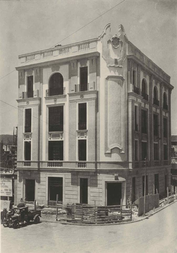 Edificio de Telefónica en la Plaza de las Tendillas recién construido