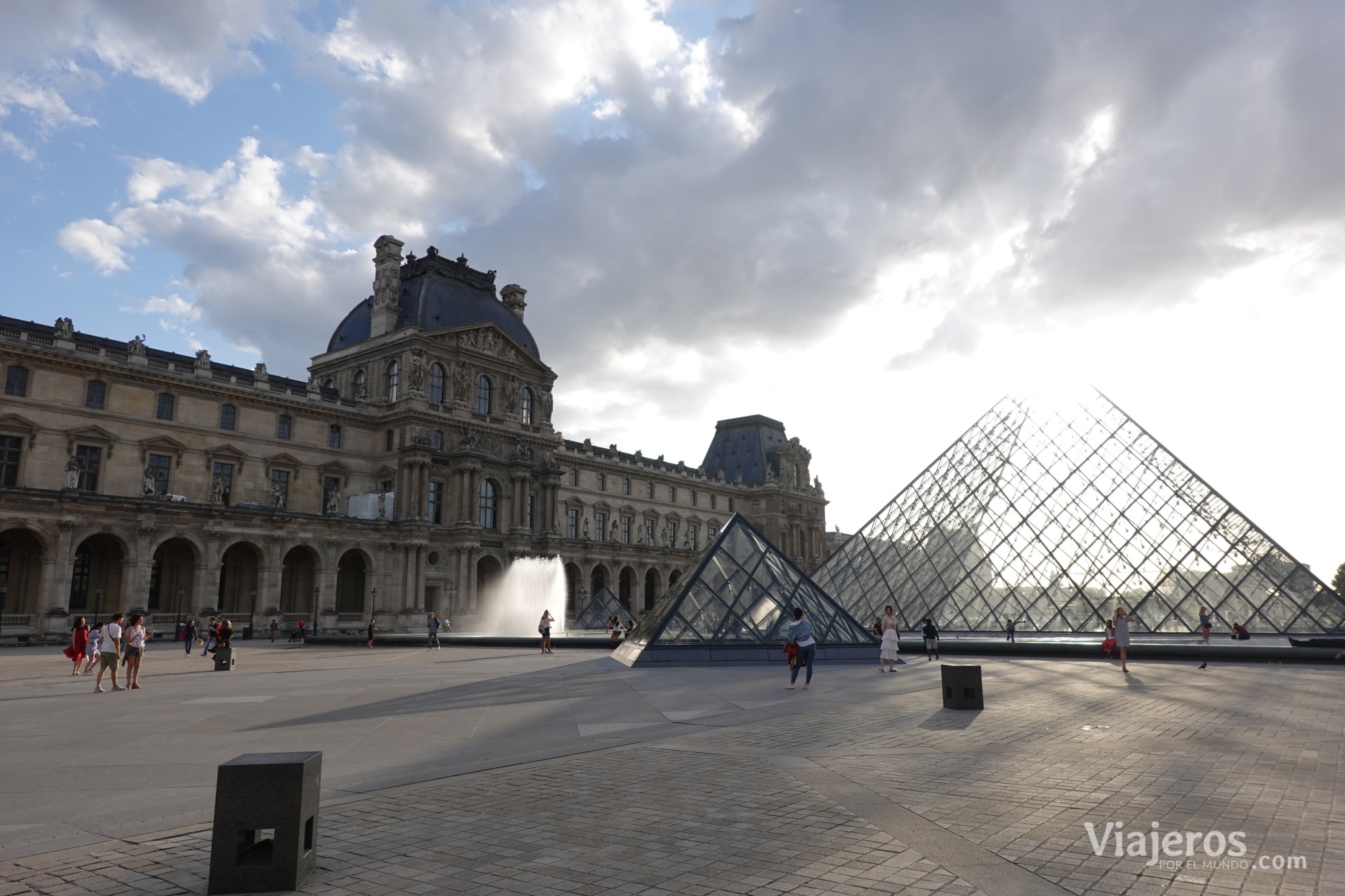 Museo del Louvre - París