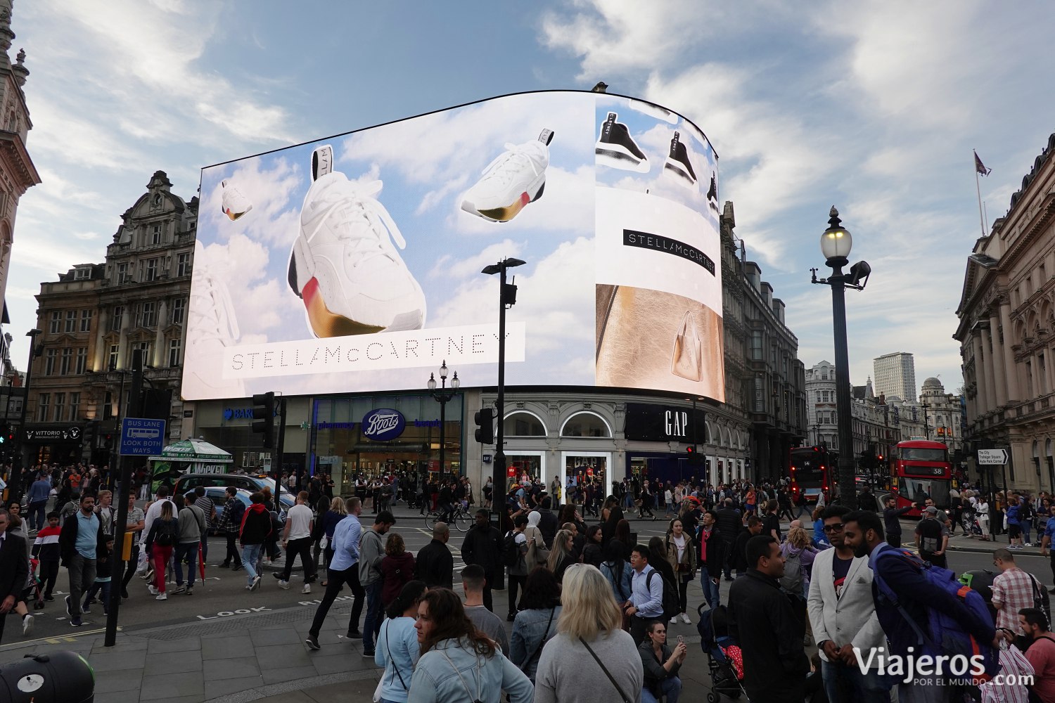 Piccadilly Circus