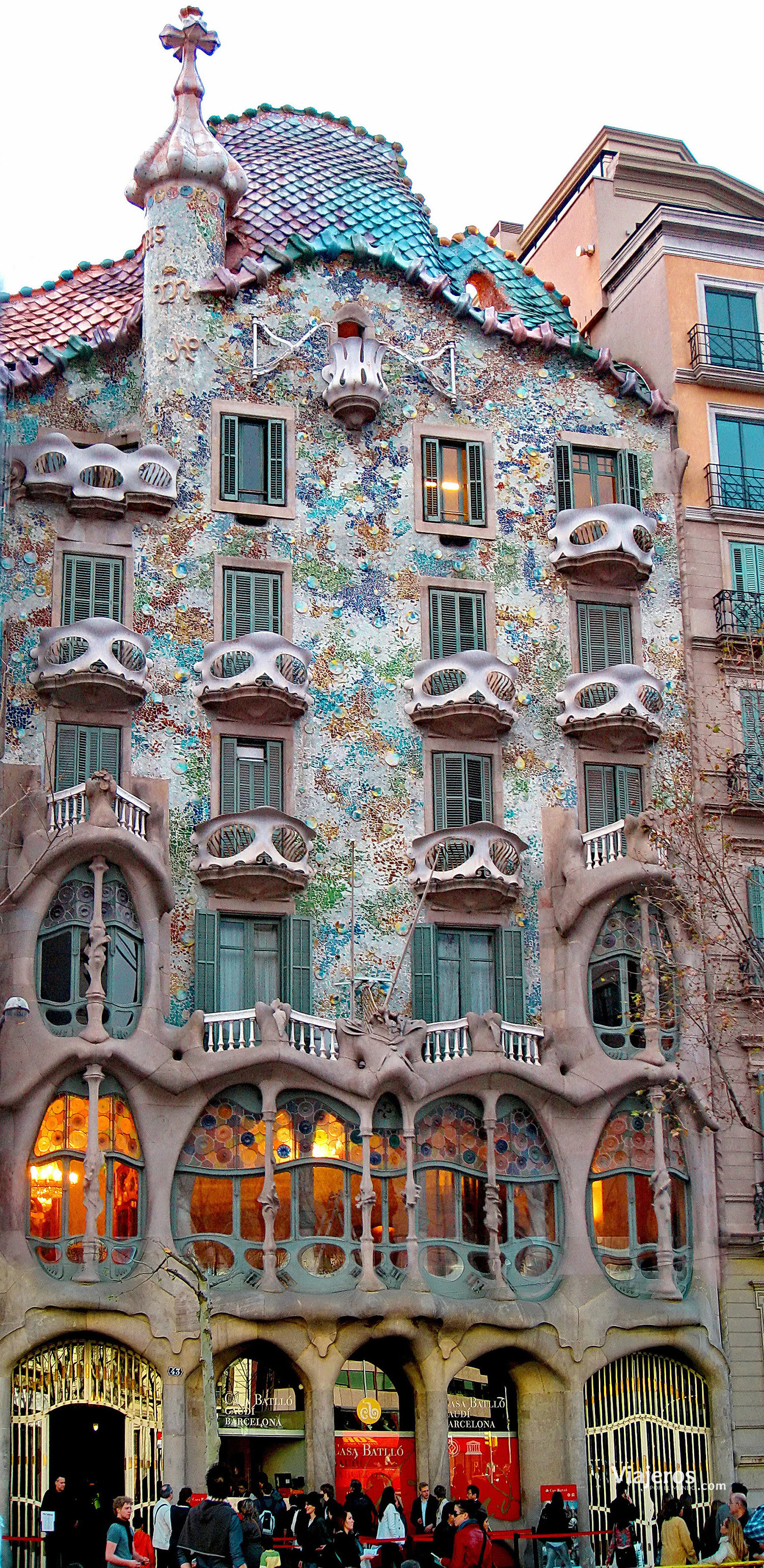 La Casa Milá (La pedrera) - Viajeros por el Mundo