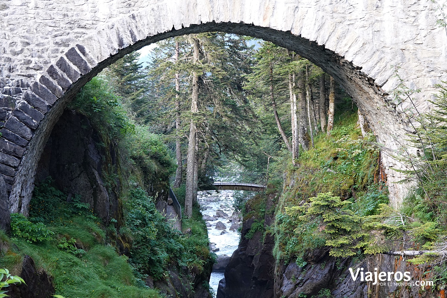 que-ver-en altos-pirineos-franceses-pont-d'espagne