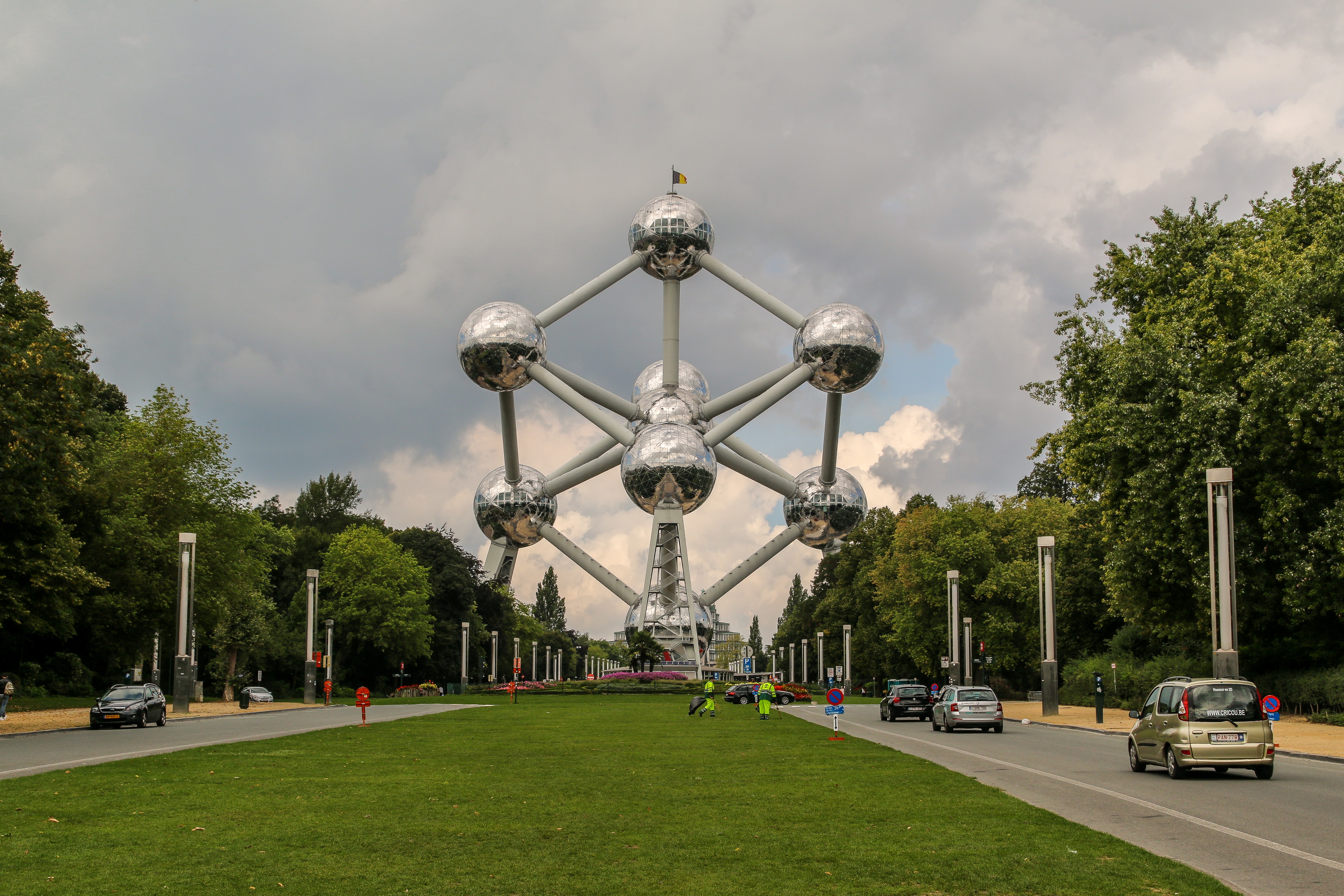 atomium bruselas viajeros por el mundo