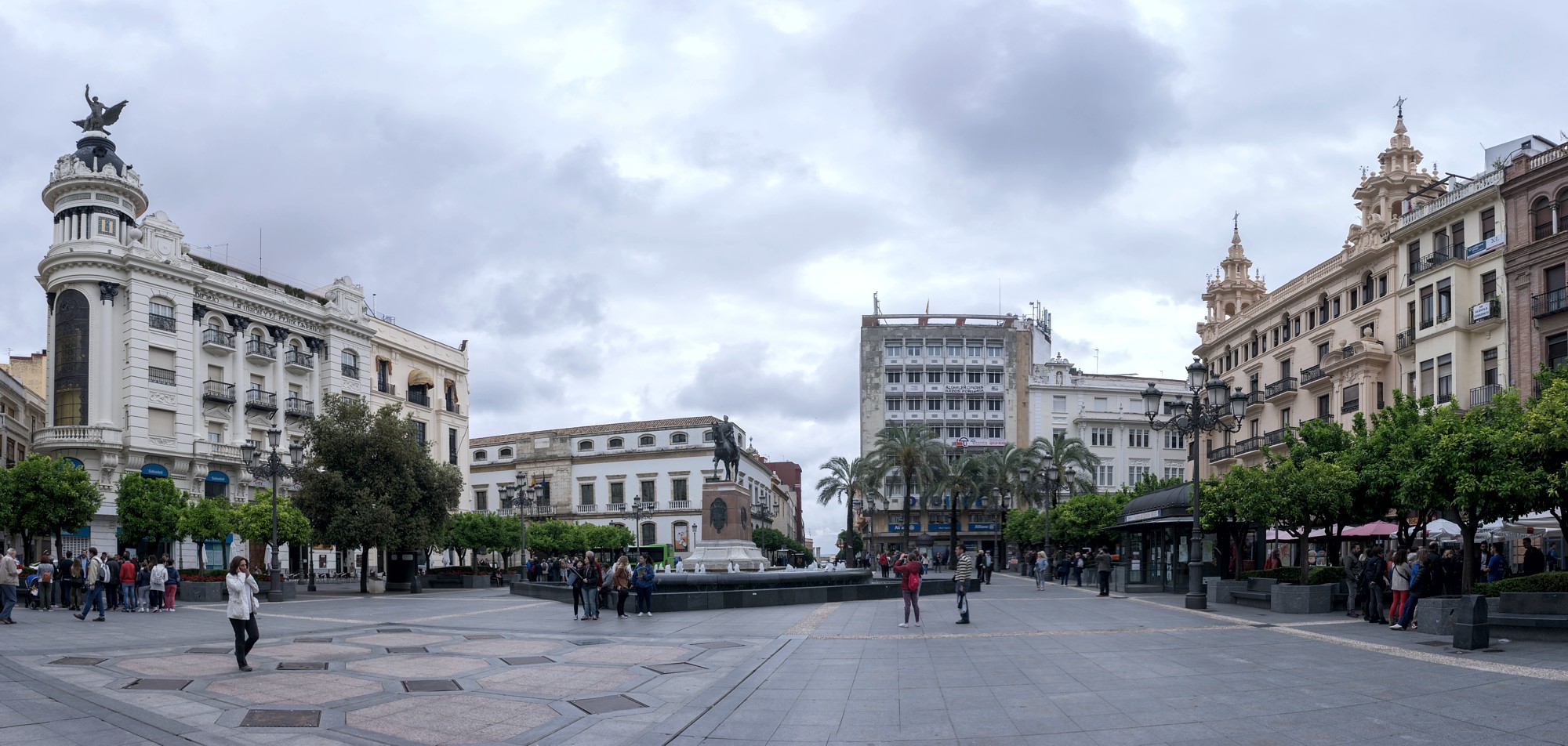 Plaza de las Tendillas - Viajeros por el Mundo