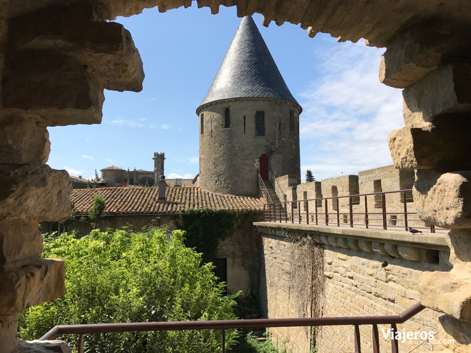 Castillo Condal - Viajeros por el Mundo