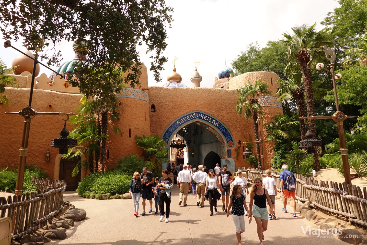 Entrada a Adventureland