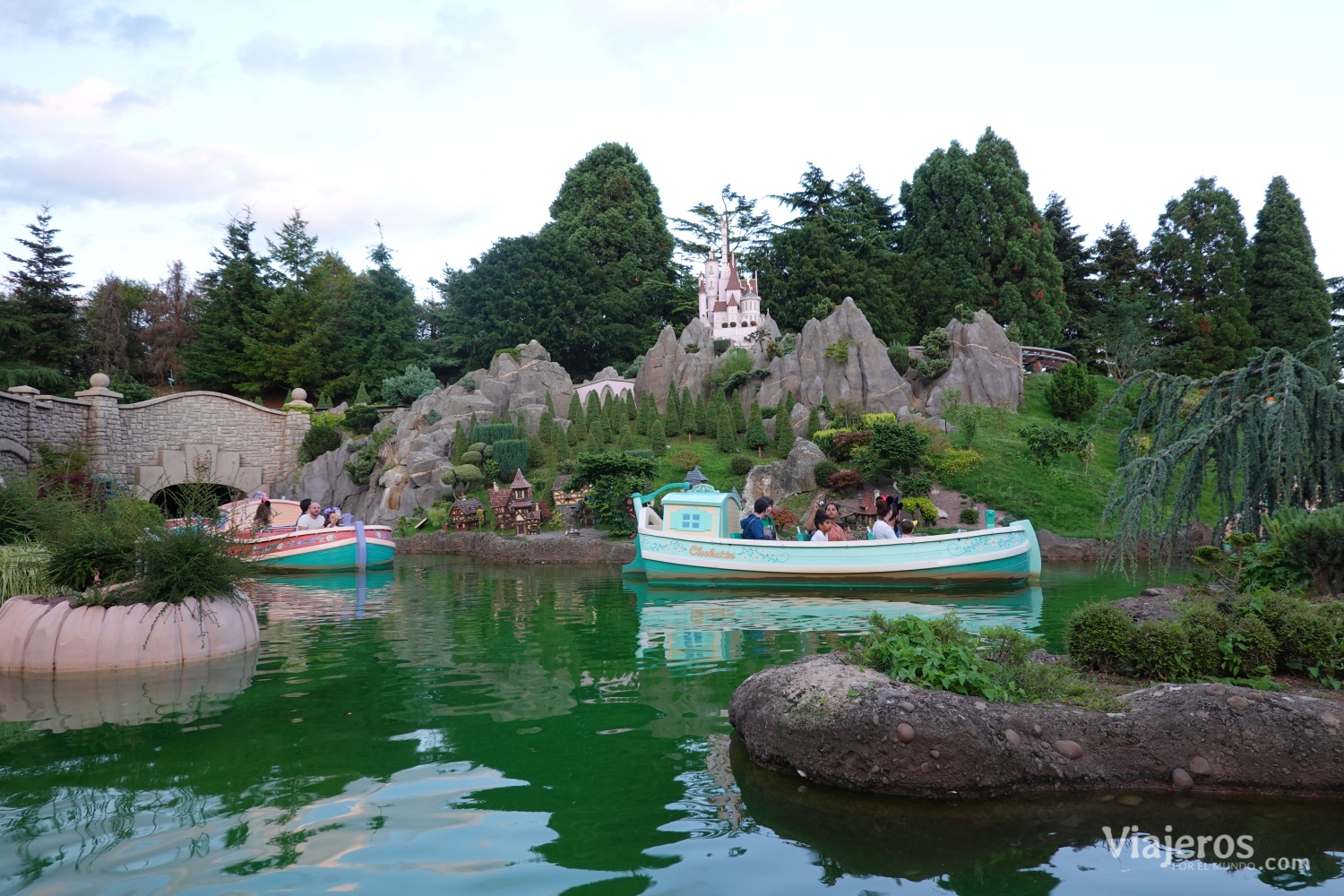 Atracción Le Pays des Contes de Fées en Fantasyland