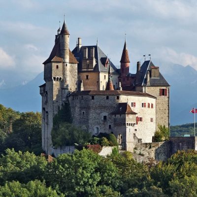 Castillo del Menthon Saint-Bernard