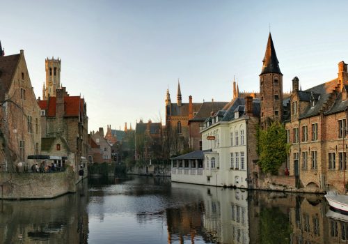 Paseo por los canales de Brujas