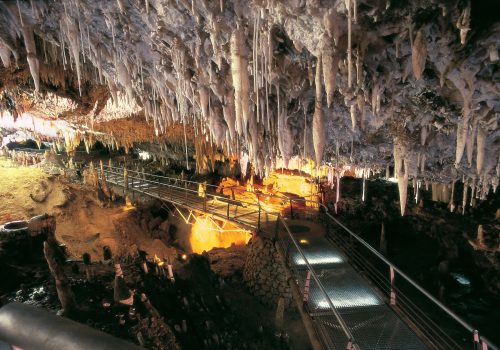 Cueva de El Soplao, una magia geológica