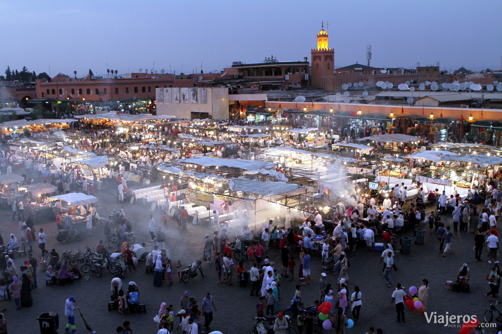 Plaza Yamaa el Fna - Viajeros por el Mundo