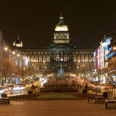 Plaza de Wenceslao, unión de historias