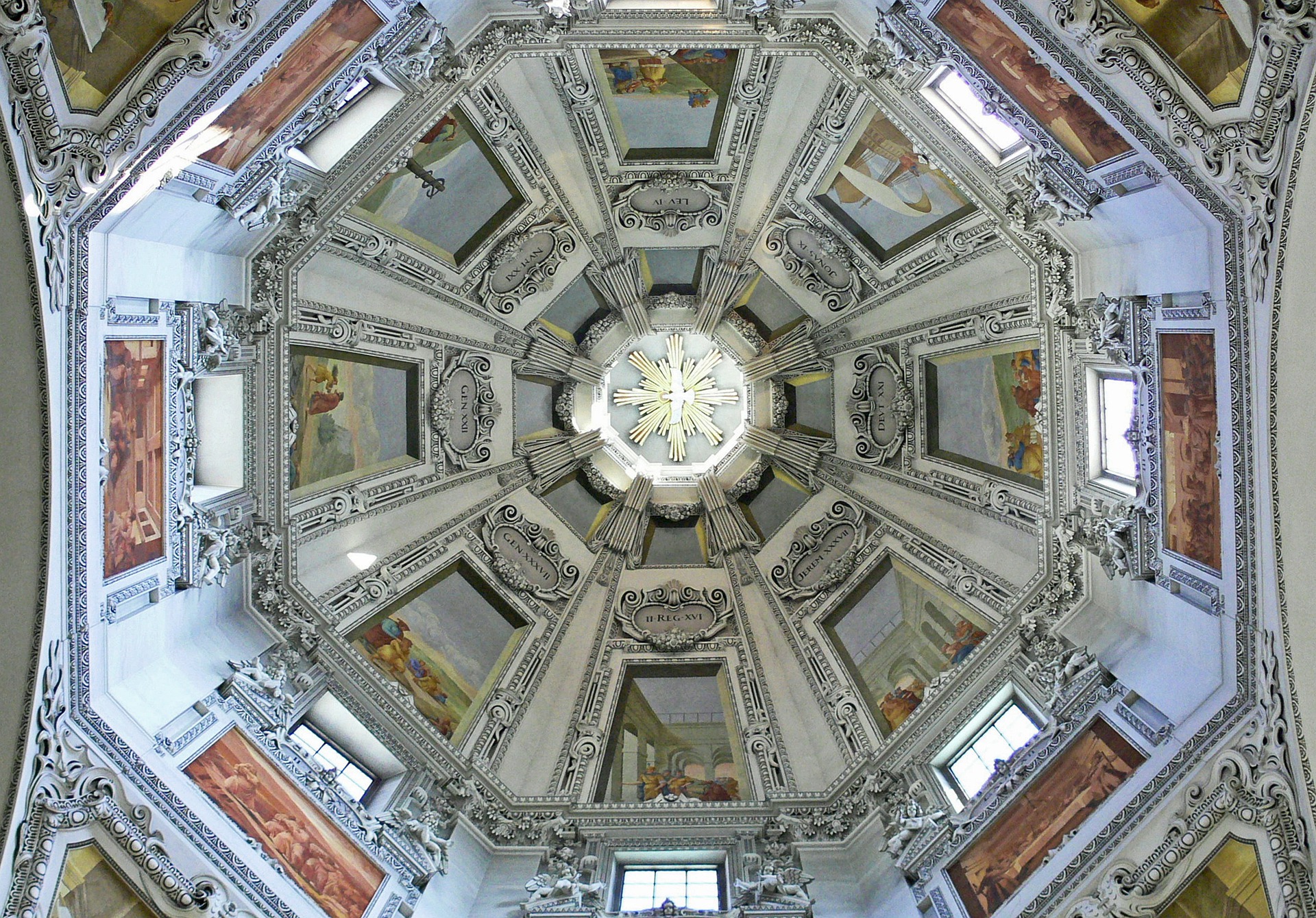 qué-ver-en-Salzburgo-Catedral-de-Salzburgo-2